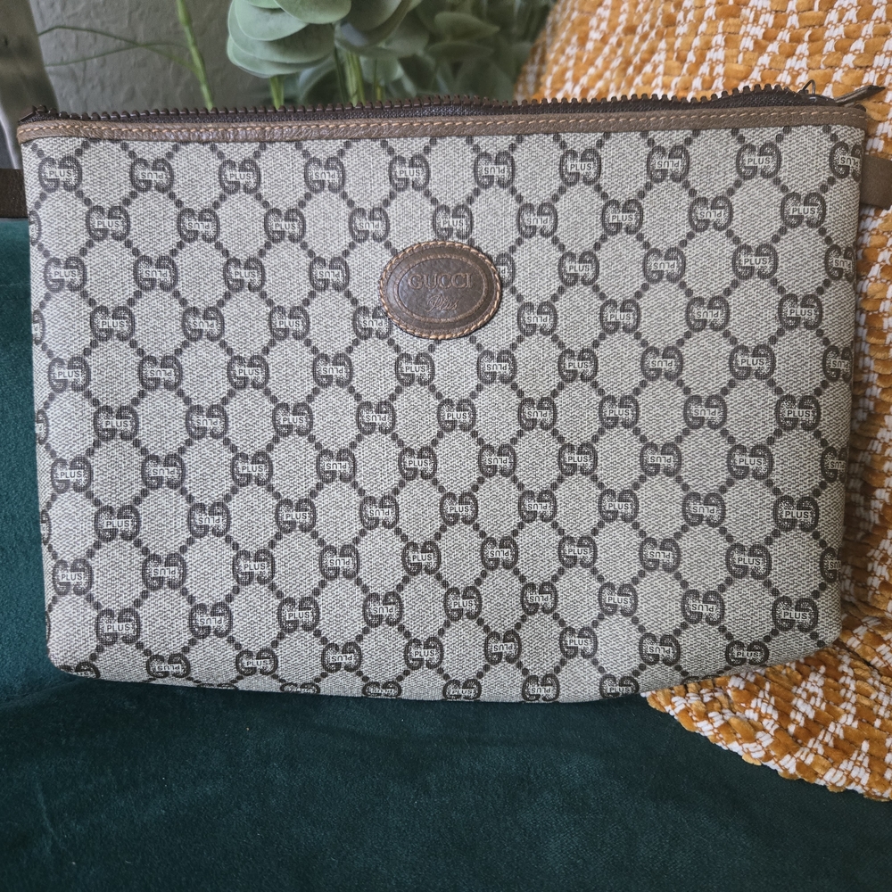 Gucci Plus Multi-purpose Bag